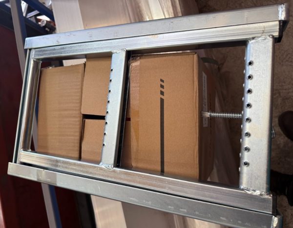 Ladder for truck bin - Image 3