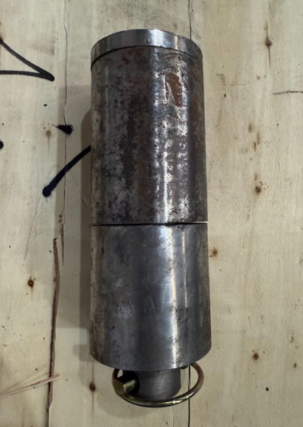 Tailgate hinge