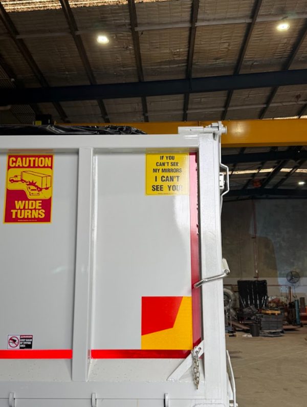 Wide turn sticker