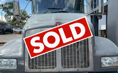 2017 KENWORTH T359